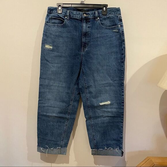 Uniqlo Slouch Tapered Ankle Jeans Women’s Size 32 Distressed - Picture 1 of 14